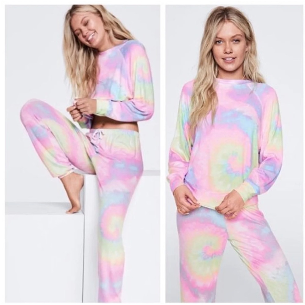 Found. 💯❤️❤️ VS PINK Tie Dye